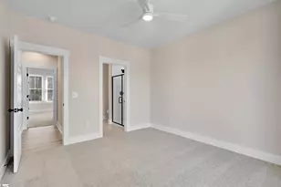 9 Hawthorne Ln, Greenville, SC 29605 - Photo 16
