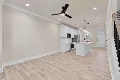 9 Hawthorne Lane, Greenville, SC 29605 - Photo 10