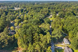 209 Windtree Rd, Greenwood, SC 29649 - Photo 26