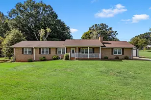 190 McMahan St, Campobello, SC 29322 - Photo 1