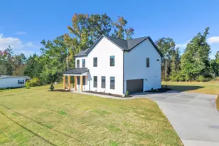 319 Fairview Rd, Taylors, SC 29687 - Photo 2
