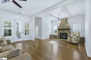350 Laguna Ln, Simpsonville, SC 29680 - Photo 8