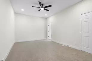 110 9th St, Greenville, SC 29611 - Photo 6