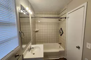 28 Kay Dr, Greenville, SC 29605 - Photo 6