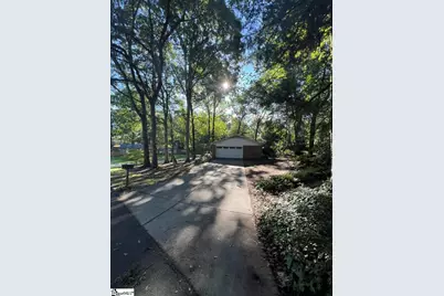 112 Great Glen Road, Greenville, SC 29615 - Photo 2