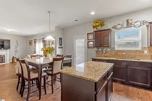 200 Elmhaven Dr, Simpsonville, SC 29681 - Photo 8