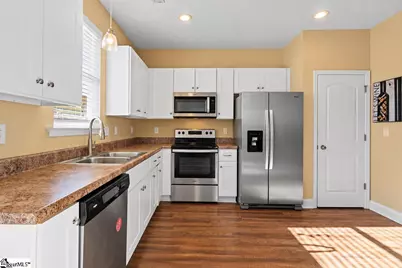 807 Chase Avenue, Greenwood, SC 29648 - Photo 4
