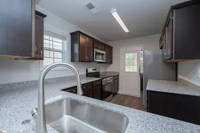 204 Waltham Court, Greenville, SC 29617 - Photo 6