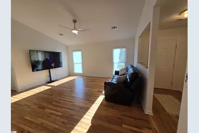 401 Belcross Drive, Simpsonville, SC 29681 - Photo 6