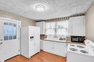 10 Eastlan Dr, Greenville, SC 29607 - Photo 8