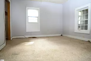 128 Bird St, Union, SC 29379 - Photo 10