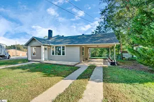 202 Holland St, Gaffney, SC 29341 - Photo 2
