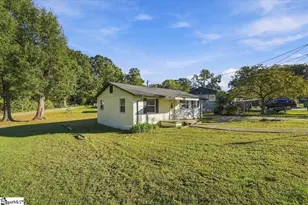 611 Gardner St, Gaffney, SC 29341 - Photo 2