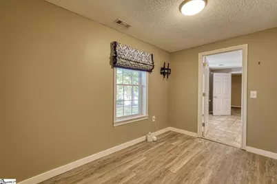 200 S Pointe, Cowpens, SC 29330 - Photo 34