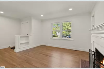 208 W Hillcrest Drive, Greenville, SC 29609 - Photo 12