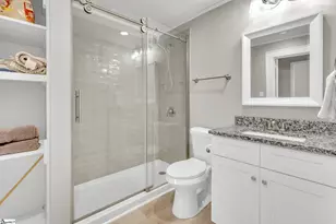 801 E North St, Greenville, SC 29601 - Photo 18