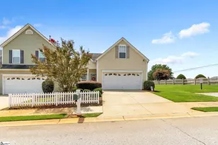 425 Bass Harbor Ct, Simpsonville, SC 29681 - Photo 1