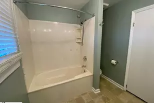 8 Lester Ave, Greenville, SC 29617 - Photo 10