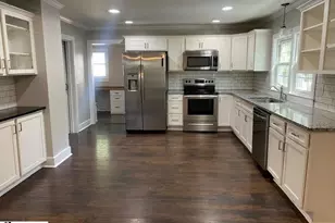 8 Lester Ave, Greenville, SC 29617 - Photo 4