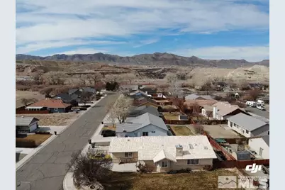 502 Sprague, Yerington, NV 89447 - Photo 4