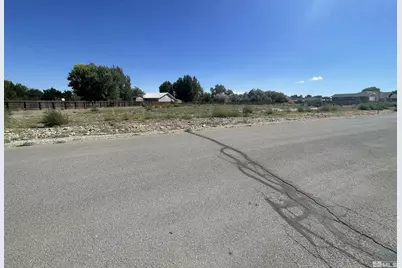 125 Deer Creek Circle, Fallon, NV 89406 - Photo 1