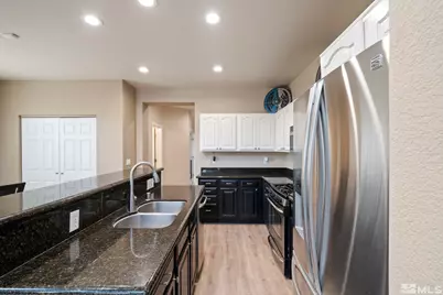 6658 Abbotswood Drive, Sparks, NV 89436 - Photo 8