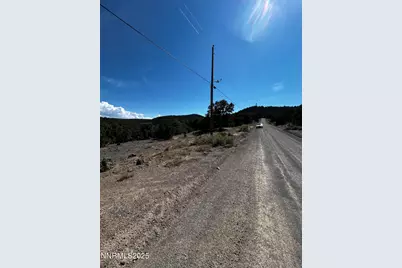 2035 Silverado Road, Reno, NV 89521 - Photo 6