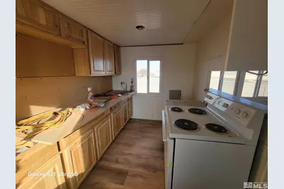 3205 Citrus Street, Silver Springs, NV 89429 - Photo 2