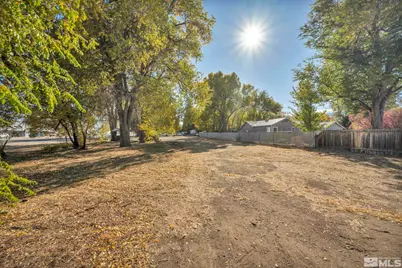 1695 Marvel Way, Reno, NV 89502 - Photo 8