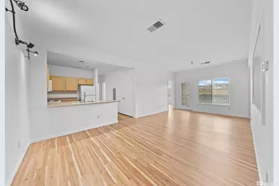 200 Talus Way #522, Reno, NV 89503 - Photo 4