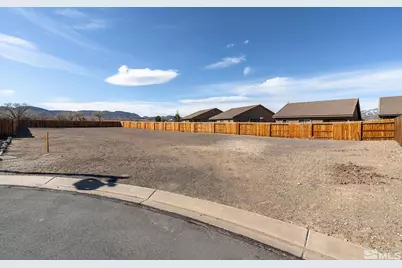 504 Doral Court, Dayton, NV 89403 - Photo 2