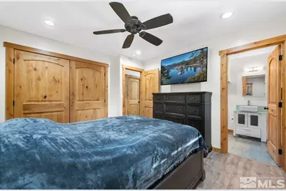 190 Meadow, Stateline, NV 89449 - Photo 10