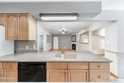 630 Sapphire Cricle, Reno, NV 89509 - Photo 16