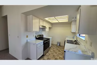 784 Hornet Drive, Gardnerville, NV 89460 - Photo 4