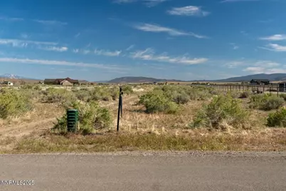 2340 Calle Hermosa, Gardnerville, NV 89410 - Photo 6