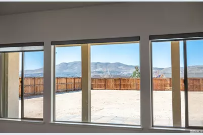 11691 Hacienda Ridge Way, Sparks, NV 89441 - Photo 12