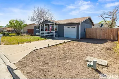 411 Paul Avenue, Yerington, NV 89447 - Photo 4
