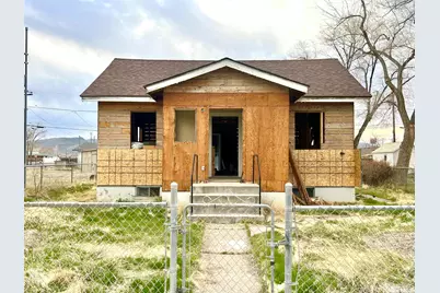 460 5th Street, Battle Mountain, NV 89820 - Photo 1