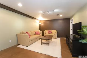 1025 Locust St, Reno, NV 89502 - Photo 10