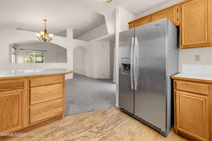 6690 Dorchester Dr, Sparks, NV 89436 - Photo 12