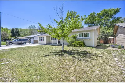 218 Albany Avenue, Carson City, NV 89703 - Photo 2
