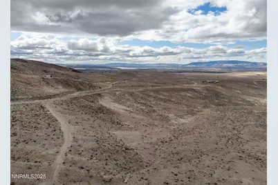 1125 Ruby Avenue, Silver Springs, NV 89429 - Photo 6