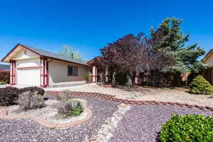 765 Sunnyside Ct, Gardnerville, NV 89460 - Photo 2