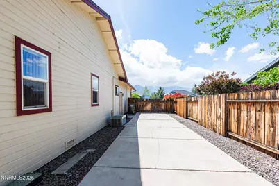 765 Sunnyside Court, Gardnerville, NV 89460 - Photo 4