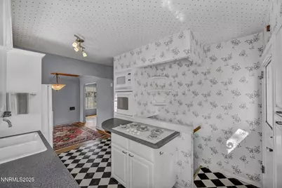 590 St Lawrence Avenue, Reno, NV 89509 - Photo 22