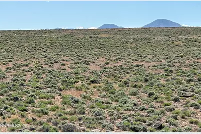 13595 Seneca Road, Stagecoach, NV 89429 - Photo 4