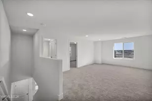 8601 Crandell Dr, Reno, NV 89506 - Photo 46