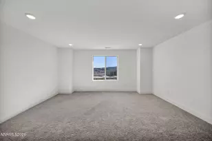 8601 Crandell Dr, Reno, NV 89506 - Photo 48