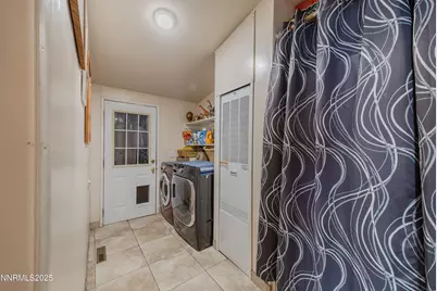 530 E 2nd Avenue, Sun Valley, NV 89433 - Photo 22
