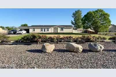 480 Kayci Avenue, Battle Mountain, NV 89820 - Photo 1